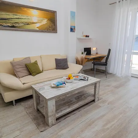 Katarina Apartment *